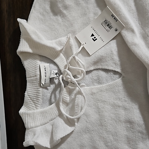 Free assembly thin long sleeved sweeter.. - Picture 5 of 5